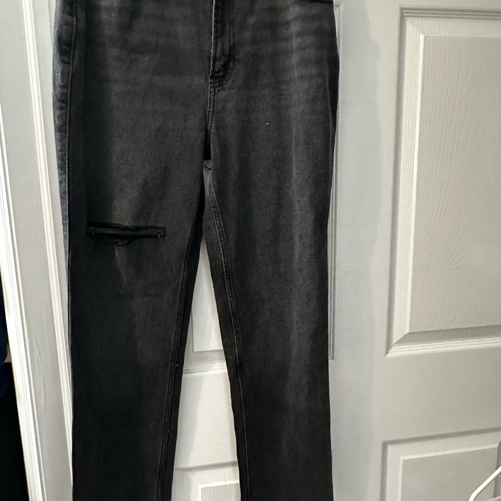 Hollister Size 7 black ultra high rise vintage straight jeans
